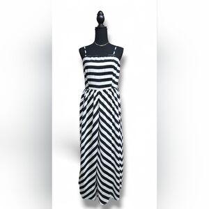 Chic Black and White Striped Maxi Dress